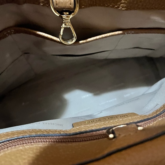 Michael KORS bag - Picture 7 of 9